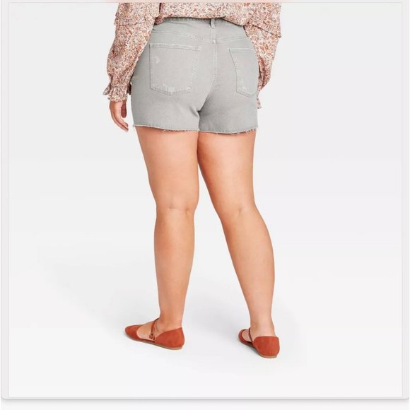 Universal Thread - Women's Plus High-Rise Midi Jean Shorts - Washed Olive - 14W - Picture 3 of 6